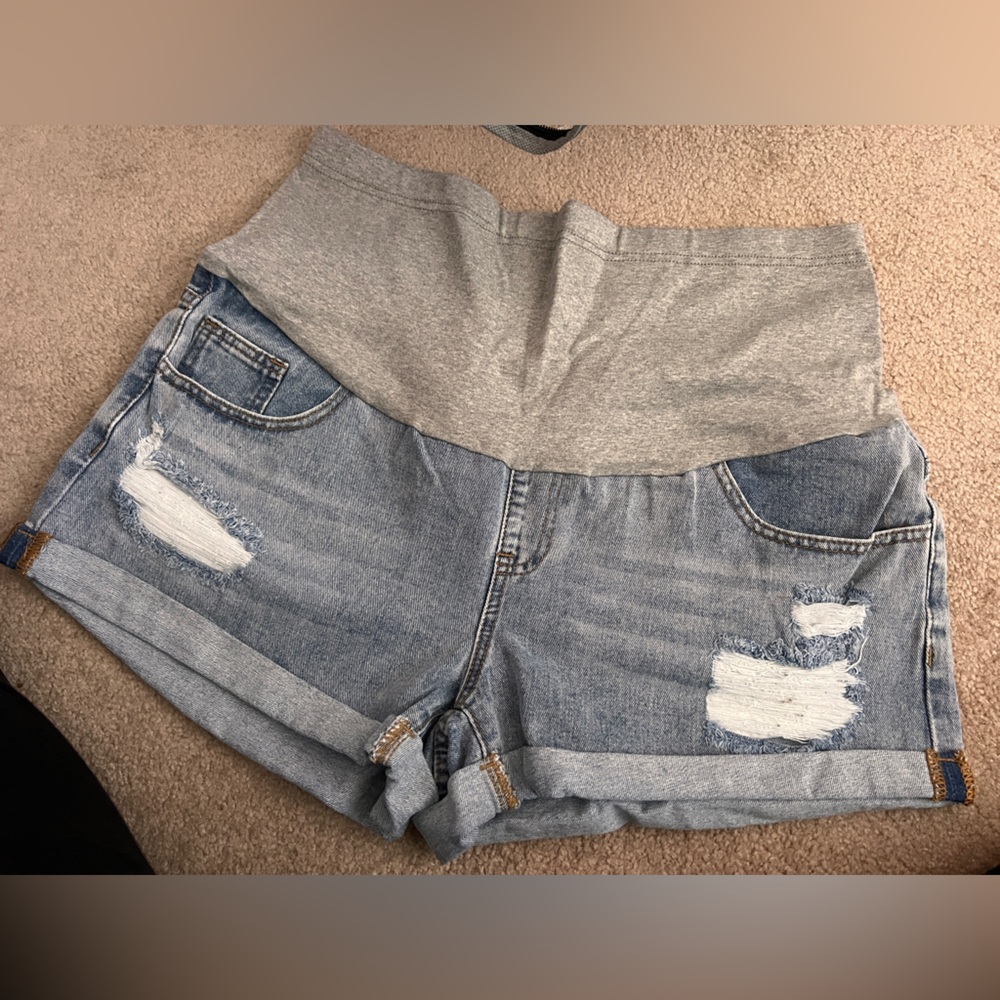 SHEIN Maternity Ripped Roll Hem Denim Shorts
